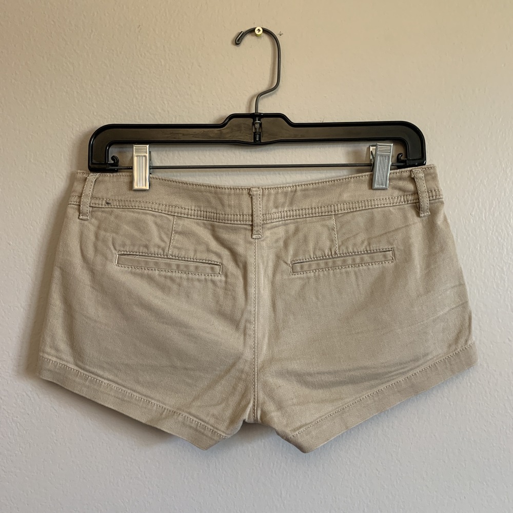 LOW RISE SHORT SHORTS - Picture 3 of 7